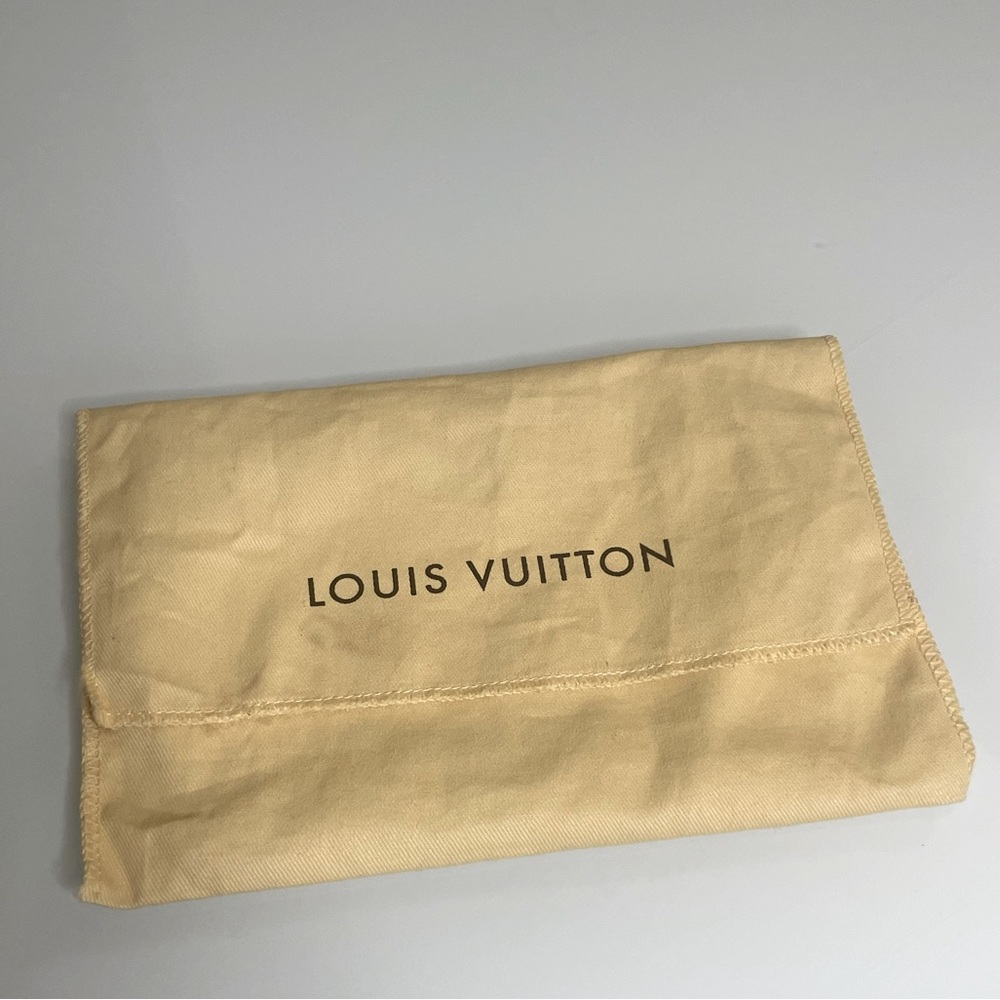 LV Dust bag